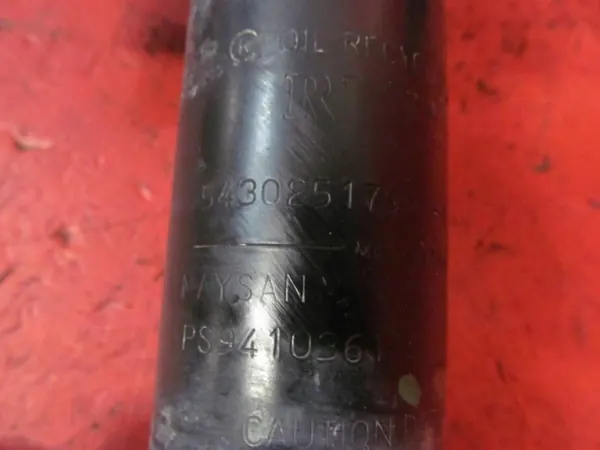 Amortiguador delantero OEM 543025179R para Renault Clio V image 4