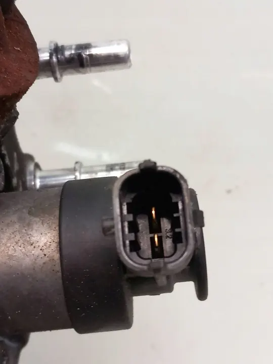 Bomba de inyección OEM 9811347380 para Peugeot 308 image 5