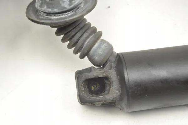 VOLVO V90 II Baklucka Ställdon 31385257 image 5