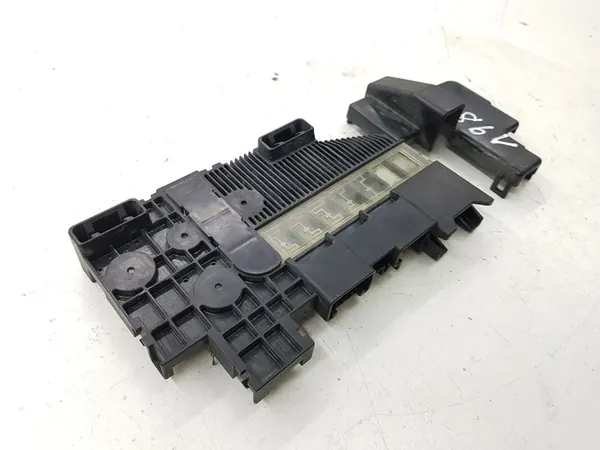 Accu Zekerings/Relais Suzuki Grand Vitara II 2007 image 6