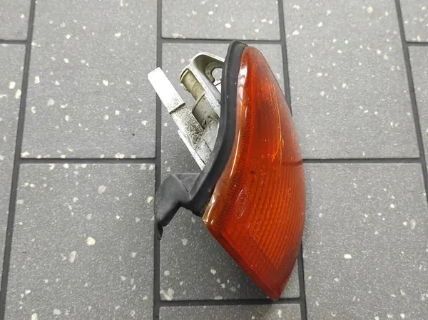 Sinalizador Esquerdo Audi 80 B3 image 2