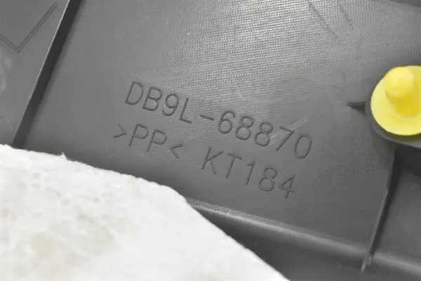 Saiote Lateral Esquerdo OEM DB9L-68870 Mazda 2 DJ image 5