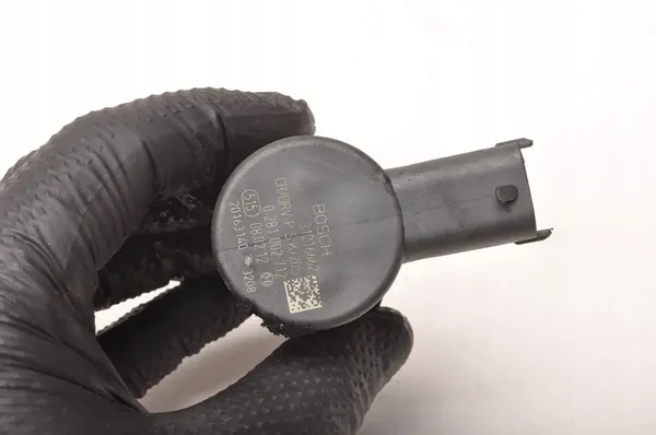 Sensor de pressão de combustível VOLVO S80 II XC90 31216662 image 3