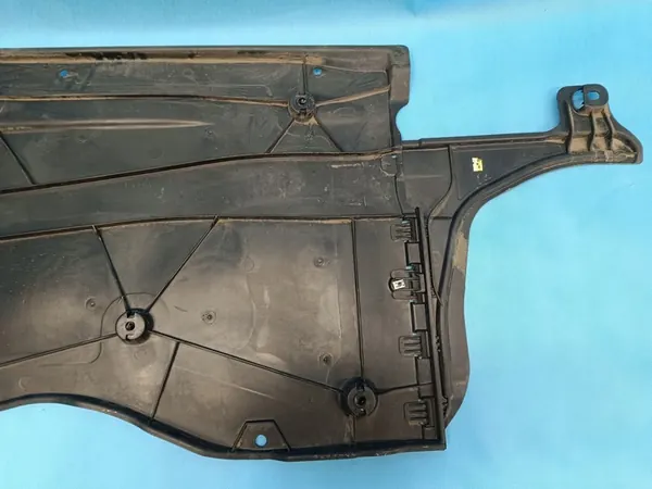 SKODA KAROQ LIFT 1.5 TSI 2023 Höger Underbottenskydd 5WA825102A image 3