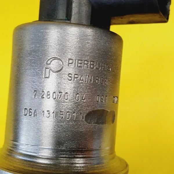 EGR-venttiili Audi A4 S4 B5 1.8 T 06A131501N image 3