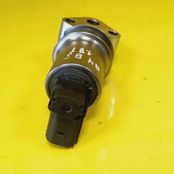 EGR-venttiili Audi A4 S4 B5 1.8 T 06A131501N image 7