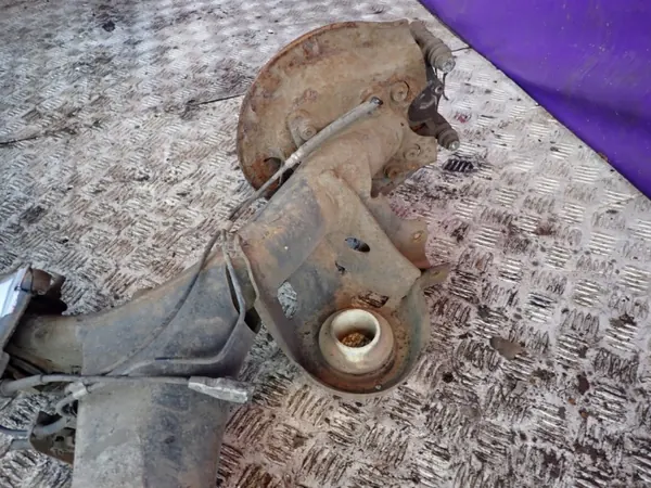 OEM Zawada-322689- Taka-akselipalkki Peugeot 307 image 3