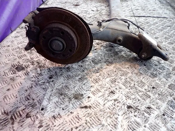 OEM Zawada-322689- Taka-akselipalkki Peugeot 307 image 4