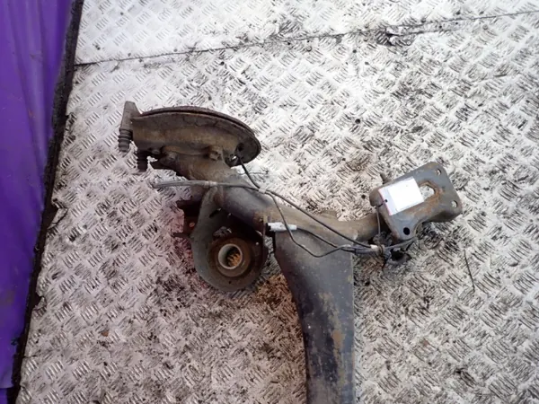 OEM Zawada-322689- Taka-akselipalkki Peugeot 307 image 5