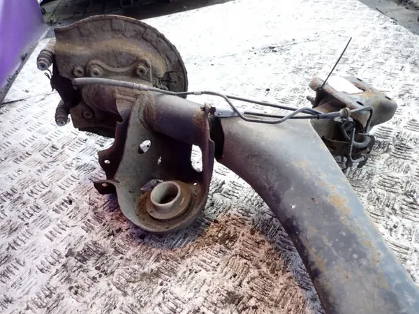 OEM Zawada-322689- Taka-akselipalkki Peugeot 307 image 6