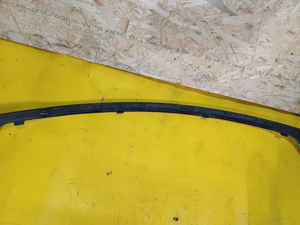 Volvo V90 Achterbumper Strip OEM 32136021 image 9