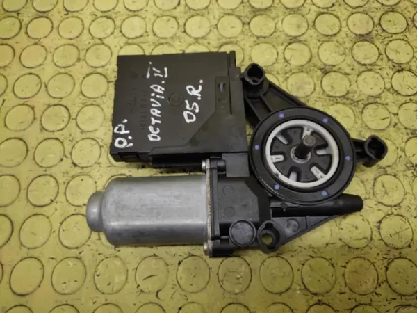 Skoda Octavia II Fönstermotor OEM 1T0959702B Höger fram image 3