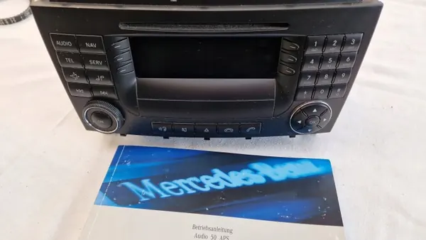 Mercedes-Benz OE A2038703489 Käytetty navigointiradio image 2