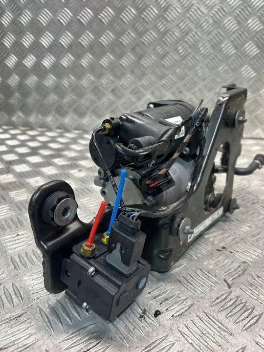 Compresseur de suspension BMW X5 (E70) 2012 EBLV2008B4 image 7