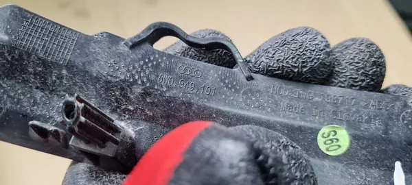 Indicador de espelho lateral Audi A4 OE 8W0949101 image 10