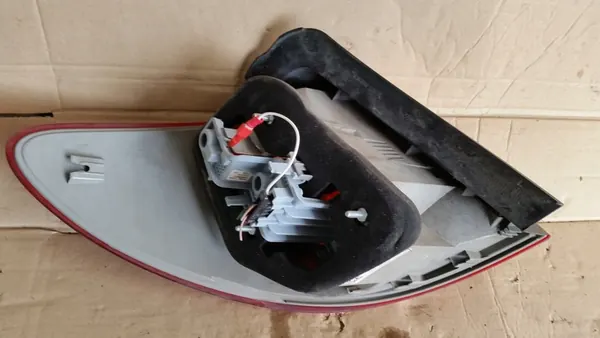 Rechter achterlicht Mercedes W246 B-Klasse A2468200264 image 10