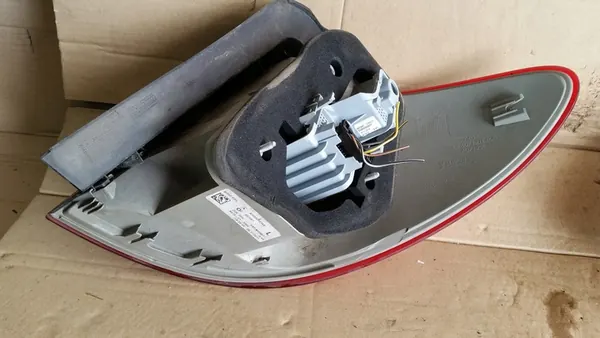 Rechter achterlicht Mercedes W246 B-Klasse A2468200264 image 5