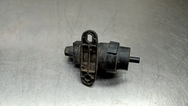 Válvula de vácuo Ford Focus MK1 1.8D 98AB-9E882-AA image 3