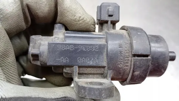 Válvula de vácuo Ford Focus MK1 1.8D 98AB-9E882-AA image 4