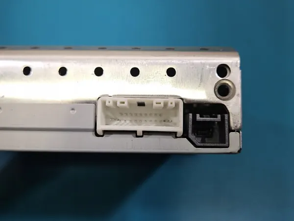 Renault Express tehdasradio OEM 280215396R image 8