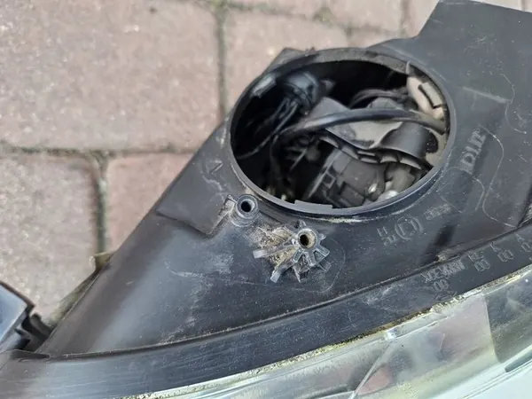 Vasen etuvalaisin Bixenon Opel Insignia A 13226792 image 3