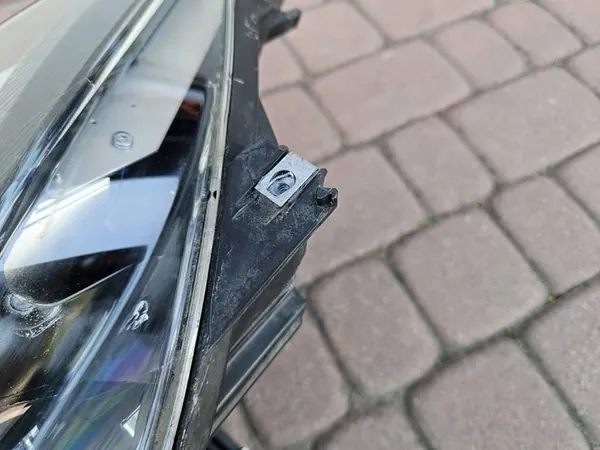 Vasen etuvalaisin Bixenon Opel Insignia A 13226792 image 6