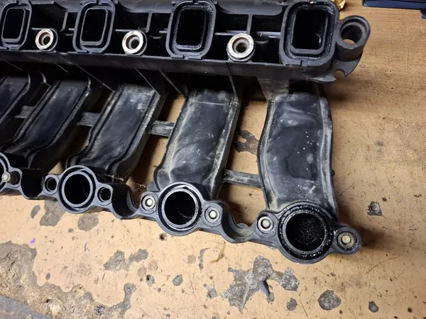 Coletor de admissão BMW 7 E38 3.0D 5 E39 X5 E53 OE image 10