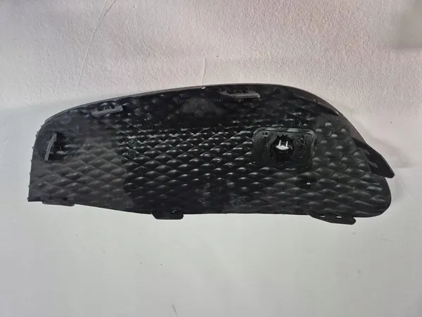 Grille de pare-chocs avant gauche Mercedes C-Class W205 OE A2058850723 image 3