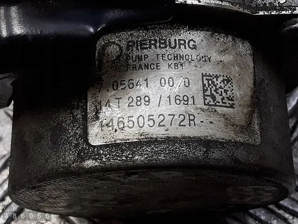 Pompe à vide de frein Renault Captur 2014 1500dci 46505272r image 5