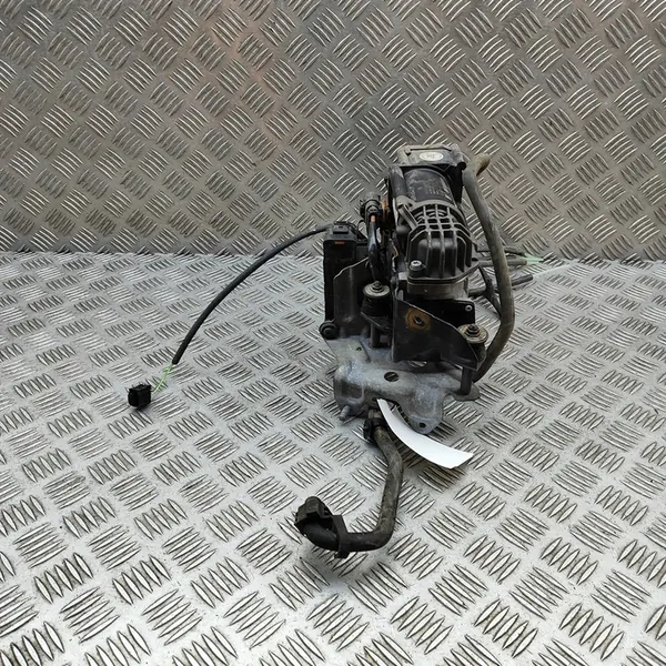 Compresseur de Suspension Mercedes-Benz C T-Model (S205) A2053200104 image 6