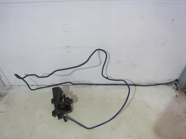 BMW X3 F25 Aktivkohlefiltergehäuse OEM 7216548 image 2