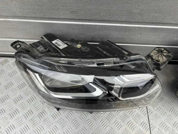 VOOR LINKS RECHTS LAMPENSET CITROEN BERLINGO IV OEM image 5