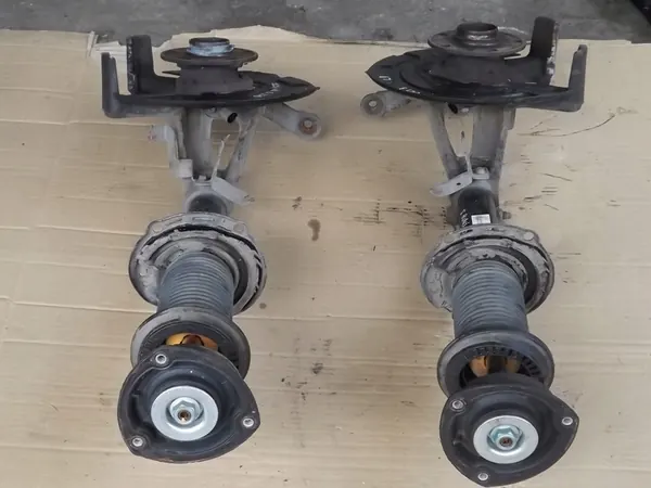 Sospensione Anteriore Skoda Octavia 3 1.6 TDI Destra Sinistra image 3