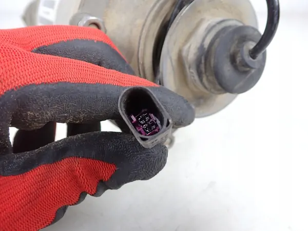 Audi S8 D3 Främre Höger Luftdämpare OEM 4E0616040AK image 3