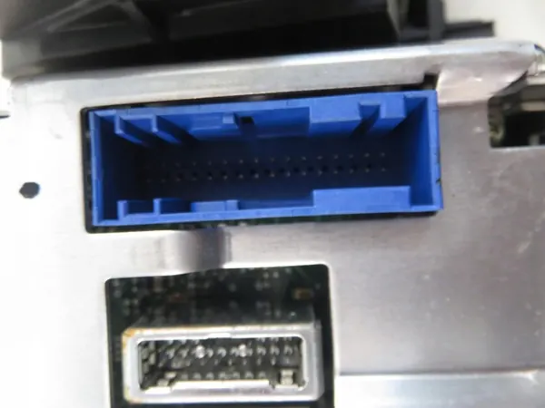 Pantalla Opel Vectra C OEM 24461297 - Usado image 6