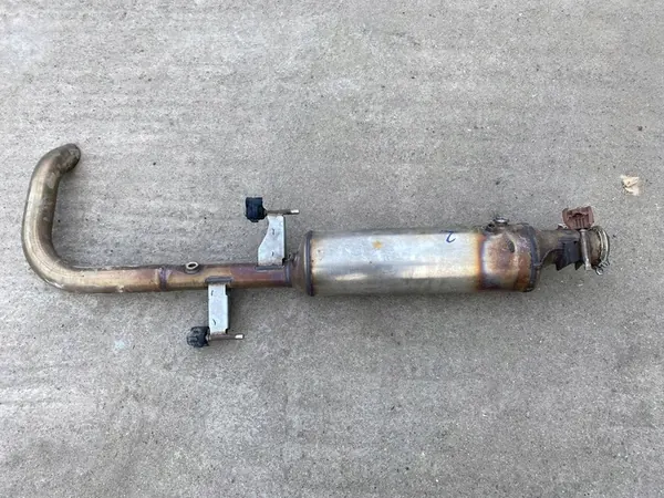 Renault Master III Silenciador DPF 201006135R image 1