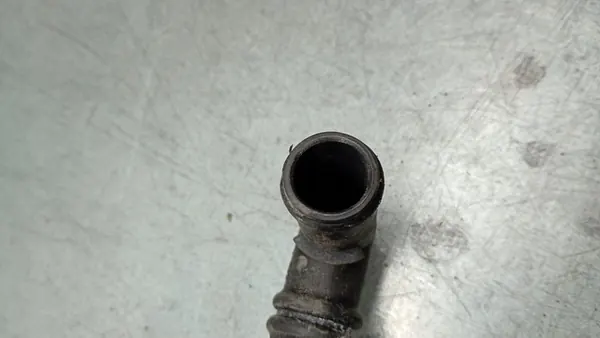 Tubería de agua OE 4E0819163B Audi A8 D3 02-09R 3.0 TDI image 4