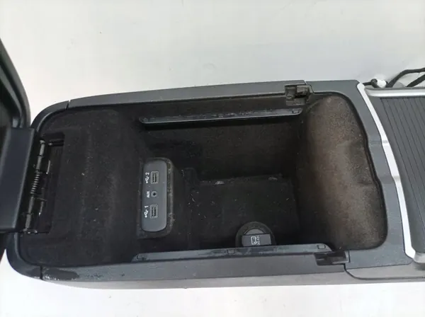 OEM 5907911251680 Accoudoir Console Dodge Charger image 5