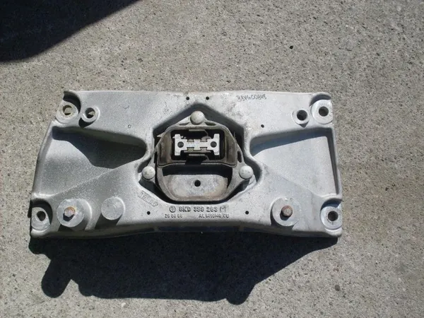 AUDI VW Transmission Support 8K0399263M image 1