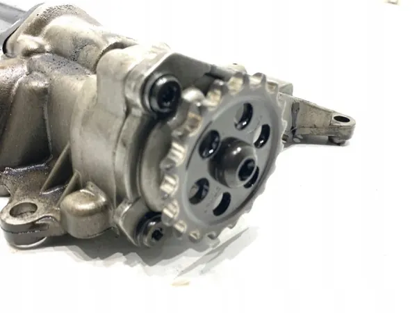 Bomba de óleo usada OEM 7789838 para BMW E61 2.5 image 3