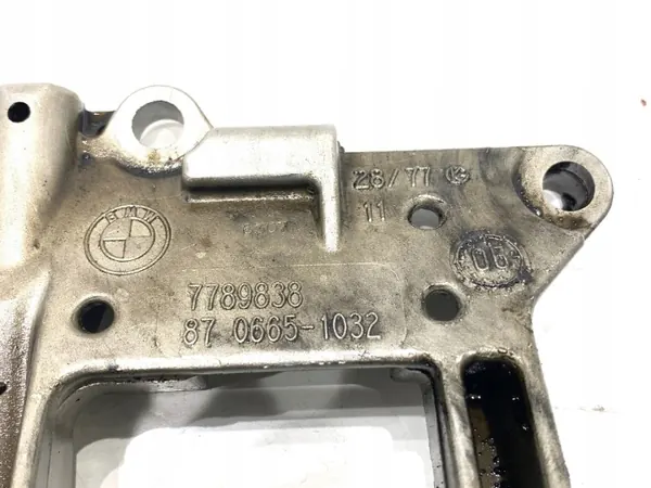 Bomba de óleo usada OEM 7789838 para BMW E61 2.5 image 4