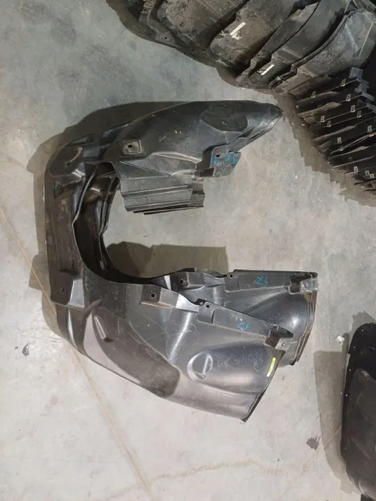 Jeep Commander 2 fram höger stänkskärm OEM 534906980 image 2