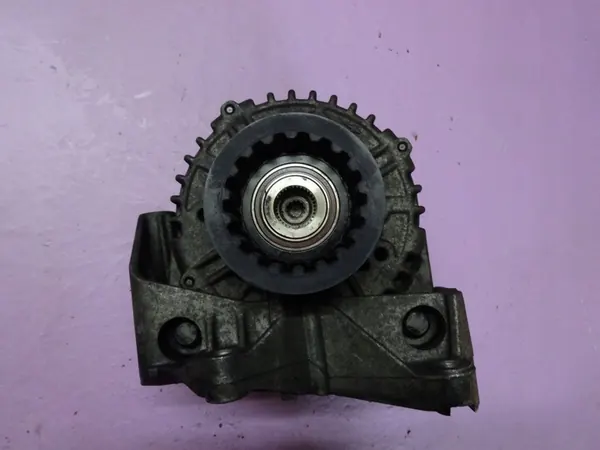 VW Touareg 2.5 TDI Vaihtovirtageneraattori 070903143C image 4