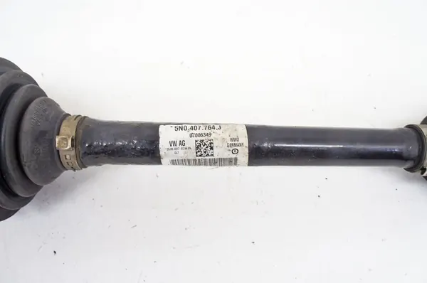 Audi Q3 I 8U 2.0TFSI Höger Framhjulaxel 5N0407764J image 4