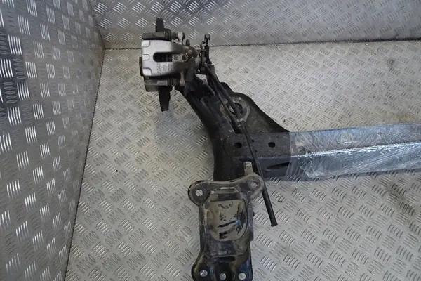 VW GOLF VII OCTAVIA III LEON III - TRAVELO POSTERIORE 5Q0501049 OE image 2