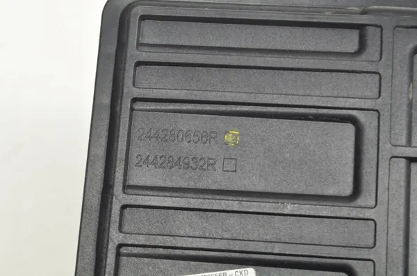 Suporte bateria Dacia Sandero III OEM 244280656R image 4
