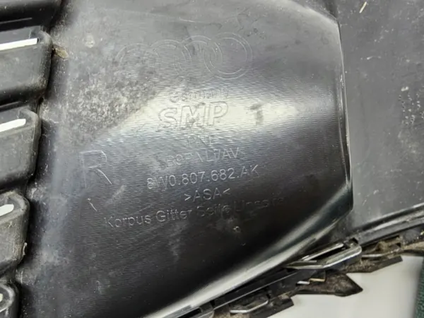 Rechte Stoßstangengitter OEM 8W0807682AK Audi A4 B9 image 5