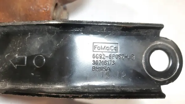 Montage de demi-arbre pour Volvo V70 2010 image 6