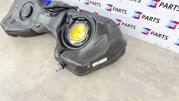 BMW Brandstoftank OEM 7473447 7449036 59L Gebruikt image 5
