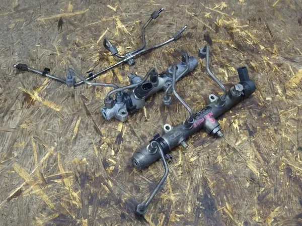 A4 B7 A6 C6 3.0 TDI Ensemble de Rampe d'Injecteurs 059130090J image 2